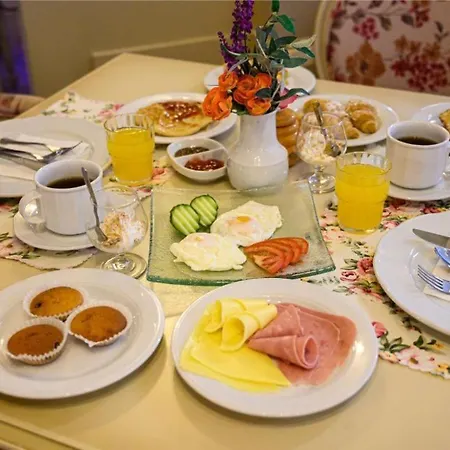 Parthenon Art Hotel 3*
