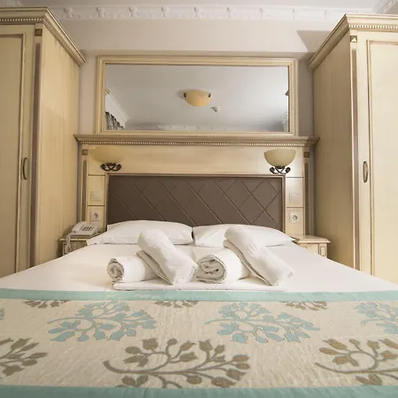 Parthenon Art מלון Olympiakí Aktí