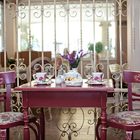 Parthenon Art Olympiakí Aktí