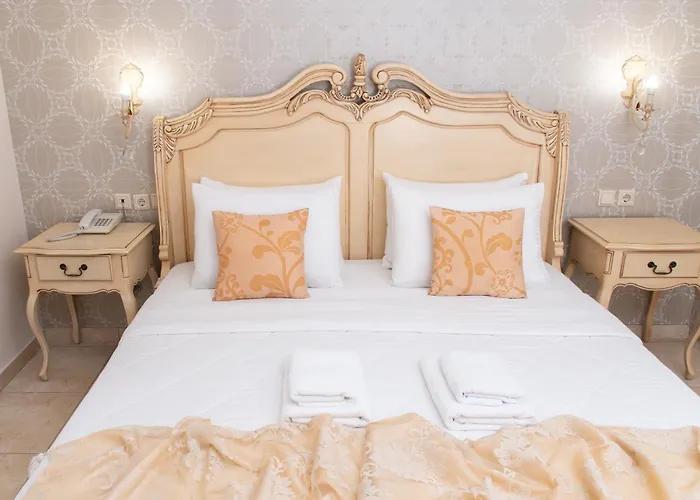 Parthenon Art Hotel 3*