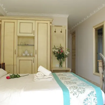 Parthenon Art Hotel Hotel 3*